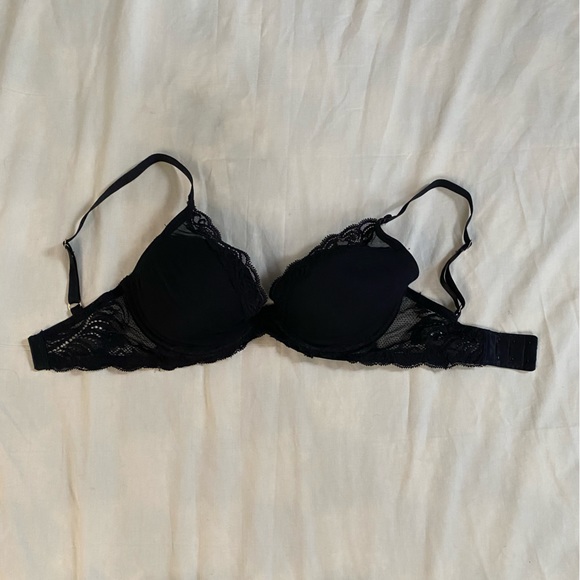 Natori Feathers Bra - Picture 2 of 7